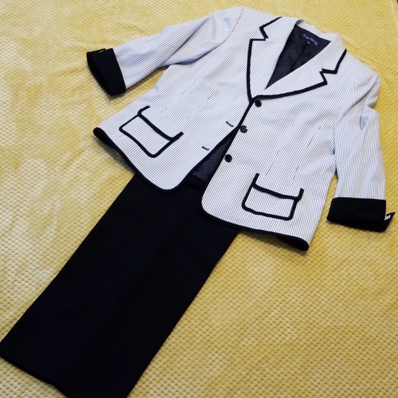 Evan Picone Jackets & Blazers - Evan Picone Pantsuit